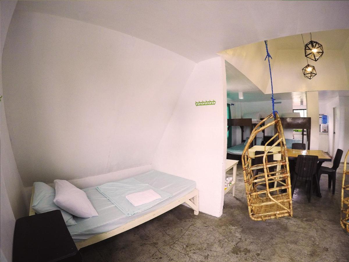 Jmp Hostel Корон Экстерьер фото